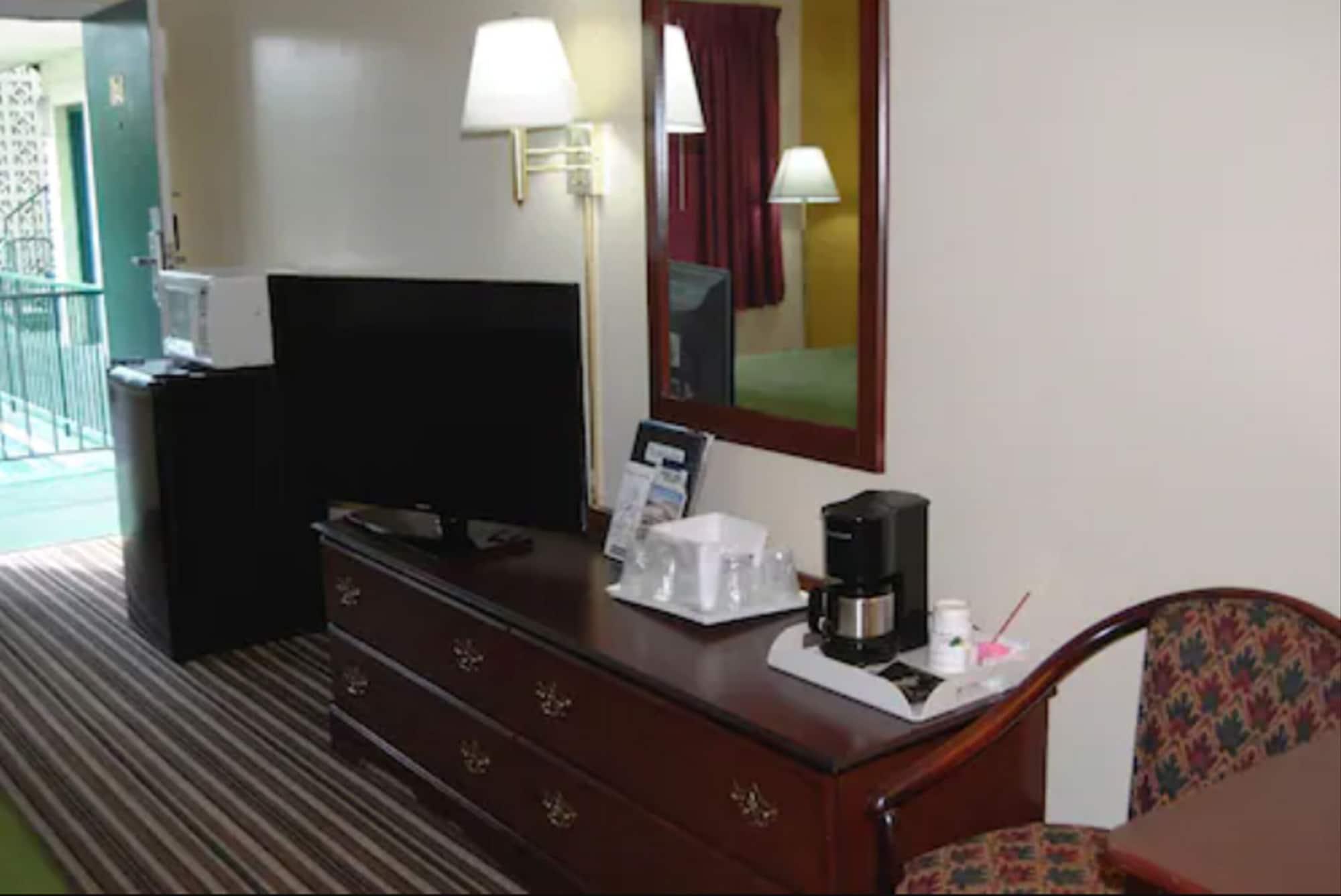 Travelodge By Wyndham Chambersburg Exteriör bild