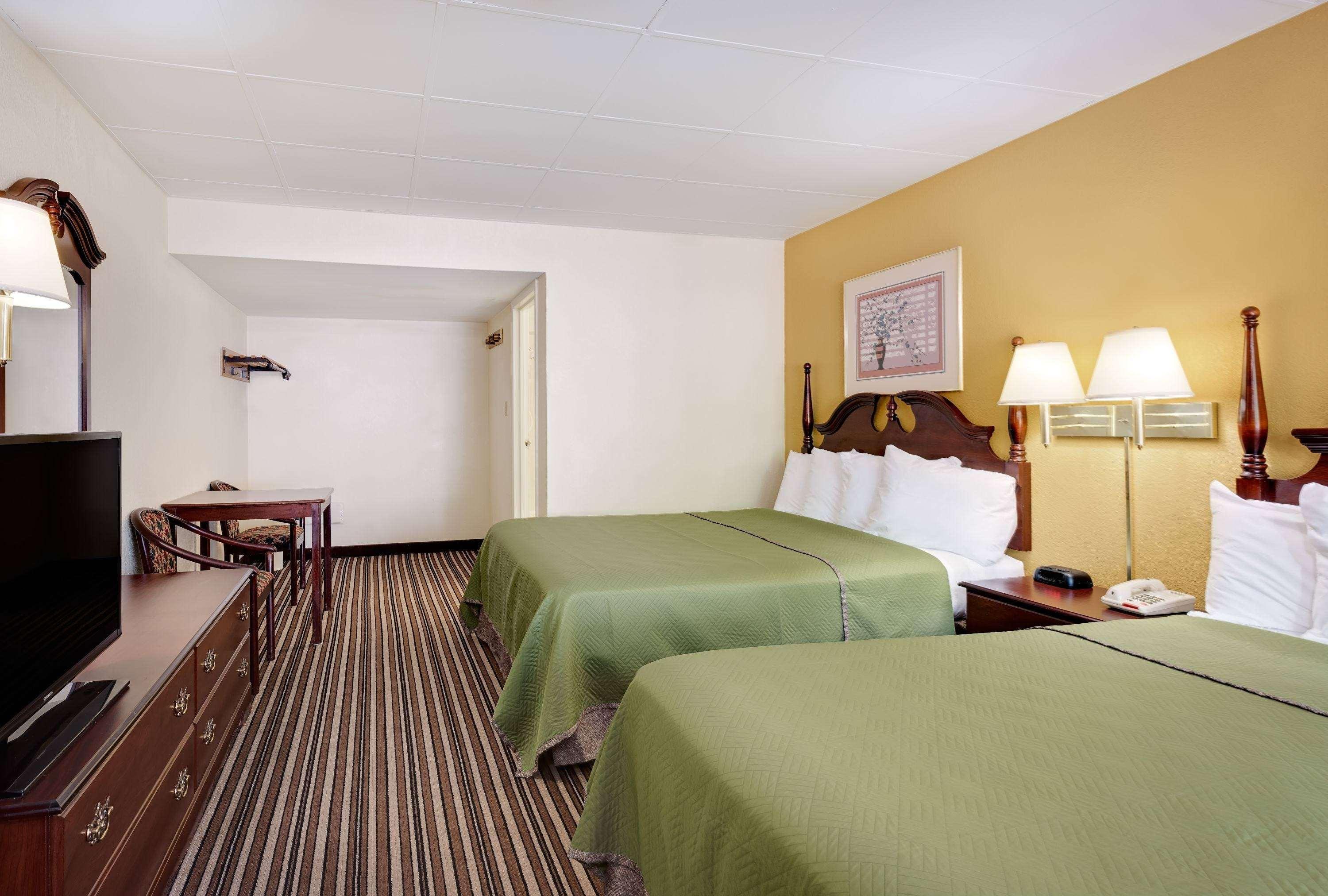 Travelodge By Wyndham Chambersburg Exteriör bild