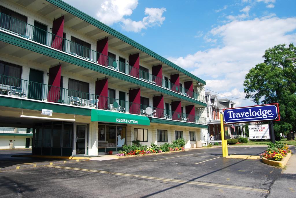 Travelodge By Wyndham Chambersburg Exteriör bild