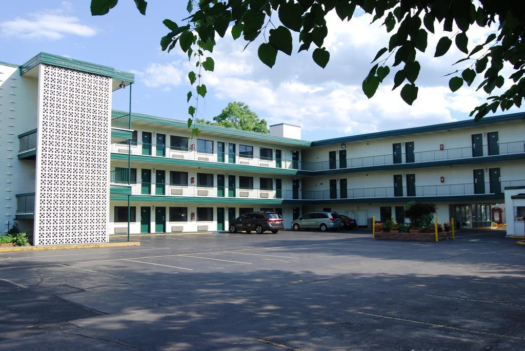 Travelodge By Wyndham Chambersburg Exteriör bild